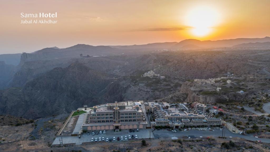 Sama Jabal Al Akhdar Al 'Aqar